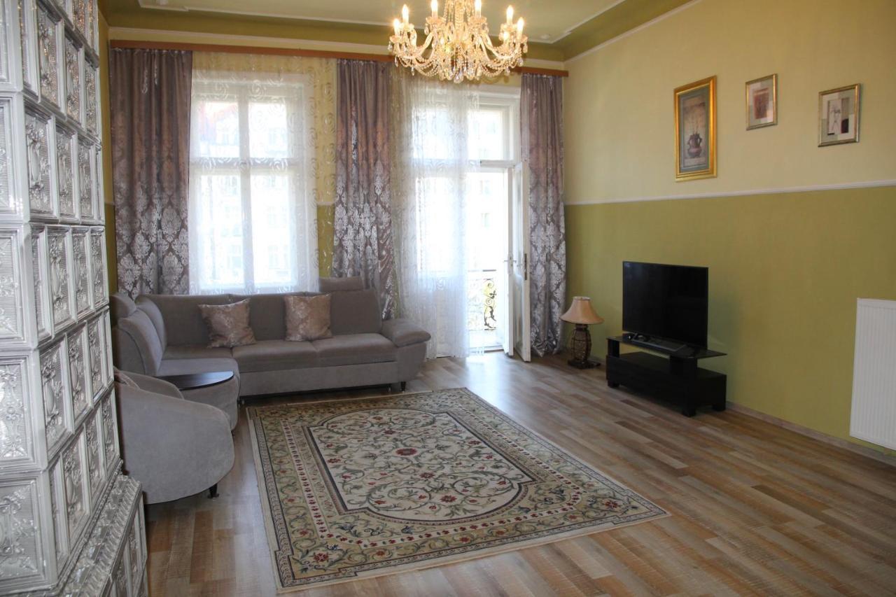 Apartman Sylva Na Stare Louce 42 Κάρλοβι Βάρι Εξωτερικό φωτογραφία