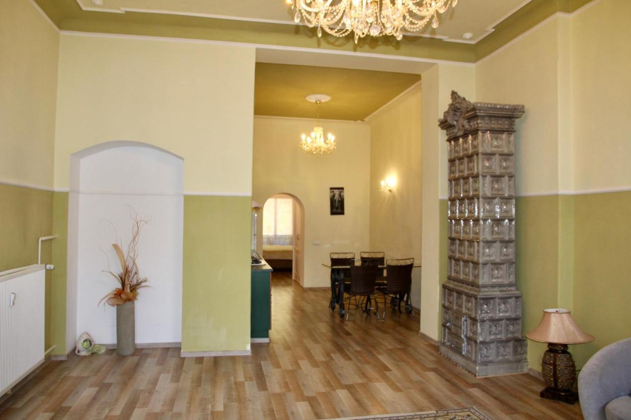 Apartman Sylva Na Stare Louce 42 Κάρλοβι Βάρι Εξωτερικό φωτογραφία