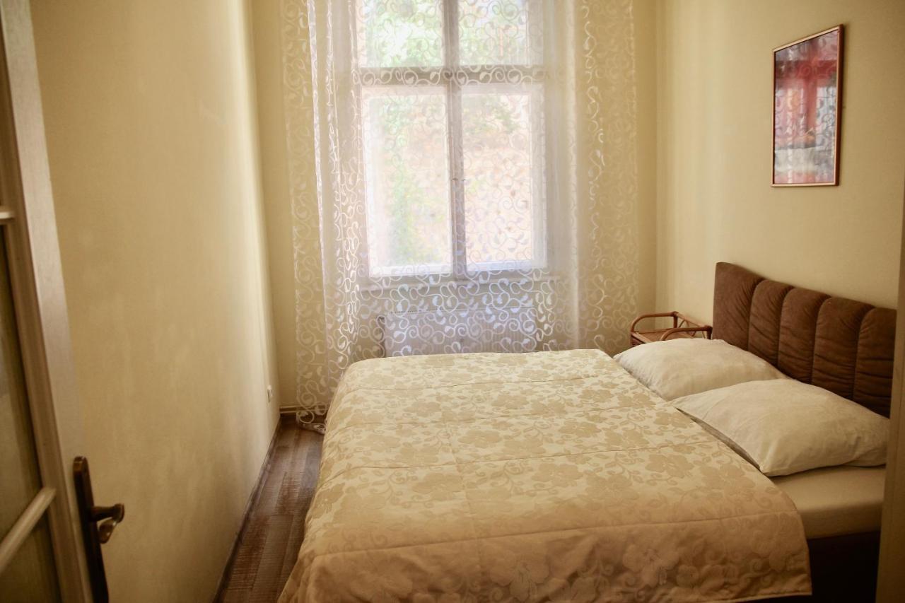 Apartman Sylva Na Stare Louce 42 Κάρλοβι Βάρι Εξωτερικό φωτογραφία